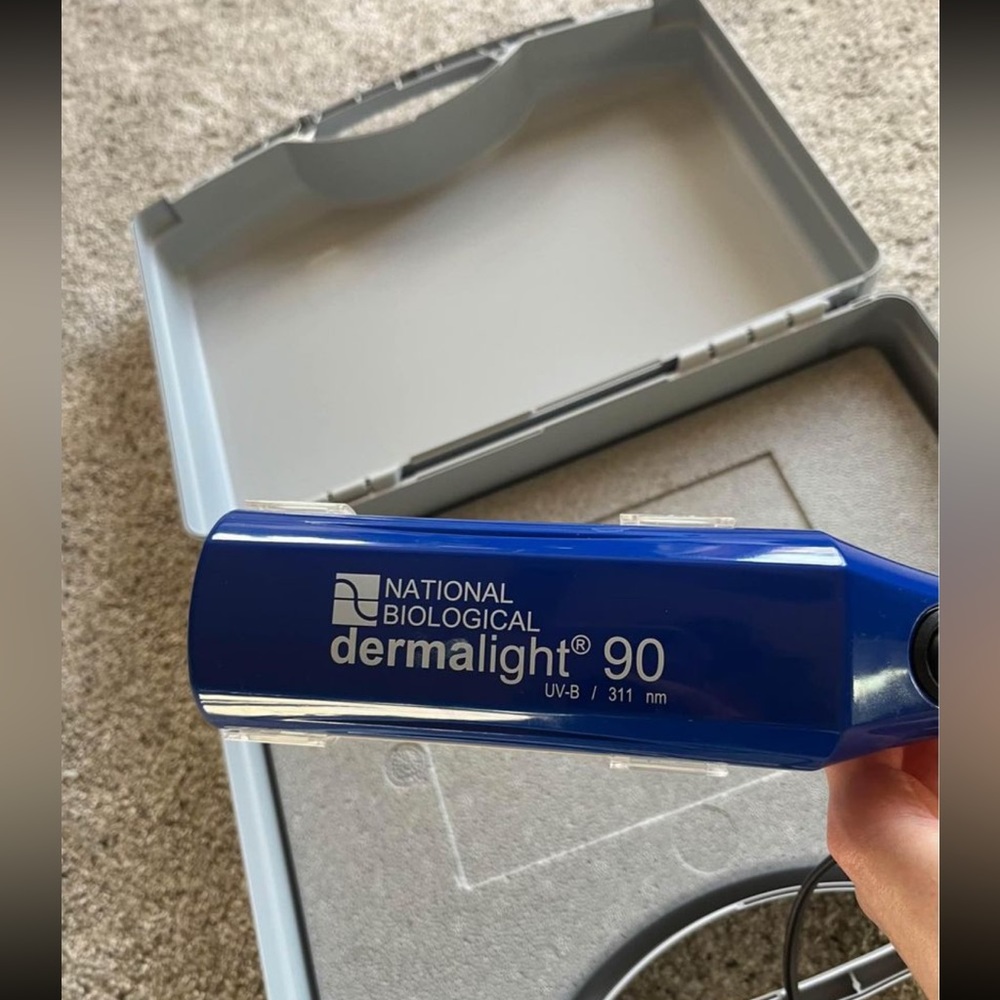 UV Phototherapy light